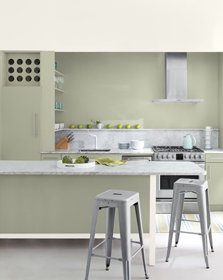 Benjamin Moore's 2022 Color of the Year Is a Dreamy, Livable Soft Sage Green Apartment Therapy
